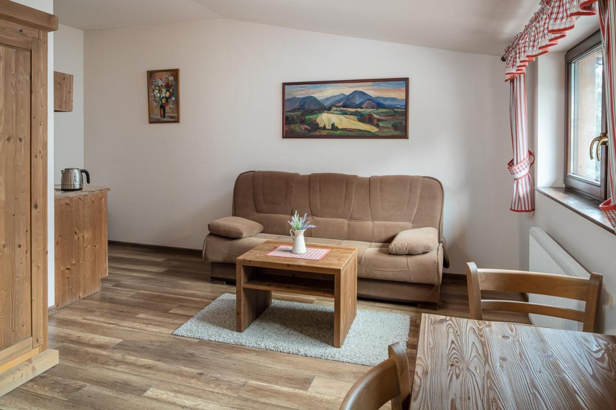 Wellness Hotel Ondrasuv Dvur Bíla Εξωτερικό φωτογραφία