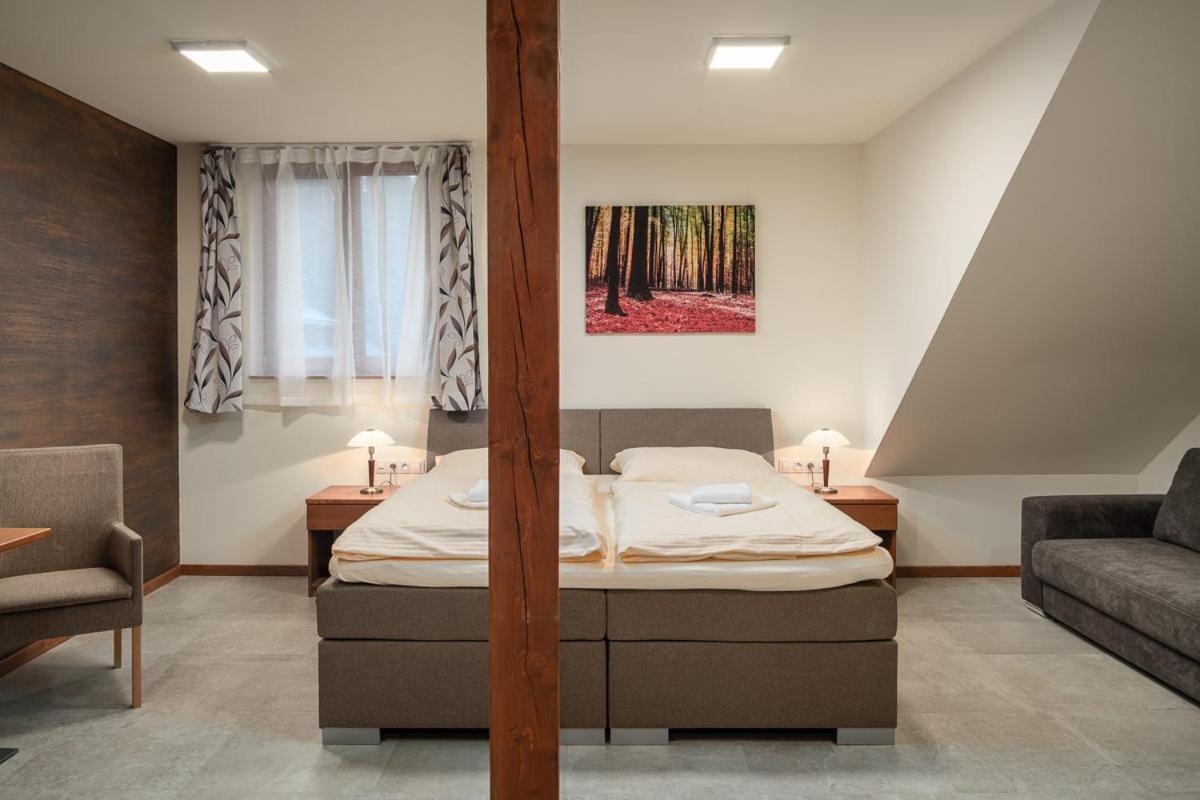 Wellness Hotel Ondrasuv Dvur Bíla Εξωτερικό φωτογραφία
